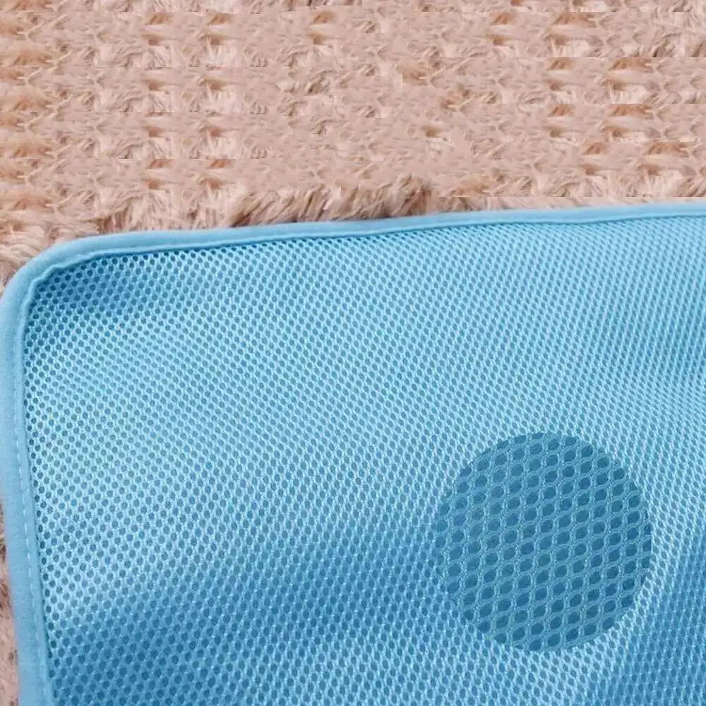 ChillPaws – Tapis rafraîchissant en soie glacée pour chats et chiens